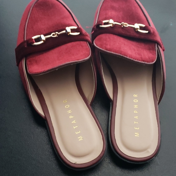 Metaphor shoes - Picture 2 of 3